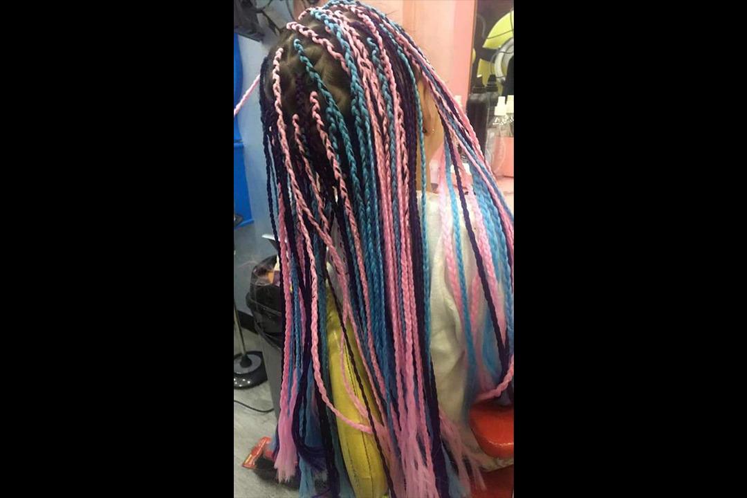 Dazzling Salon photo 4
