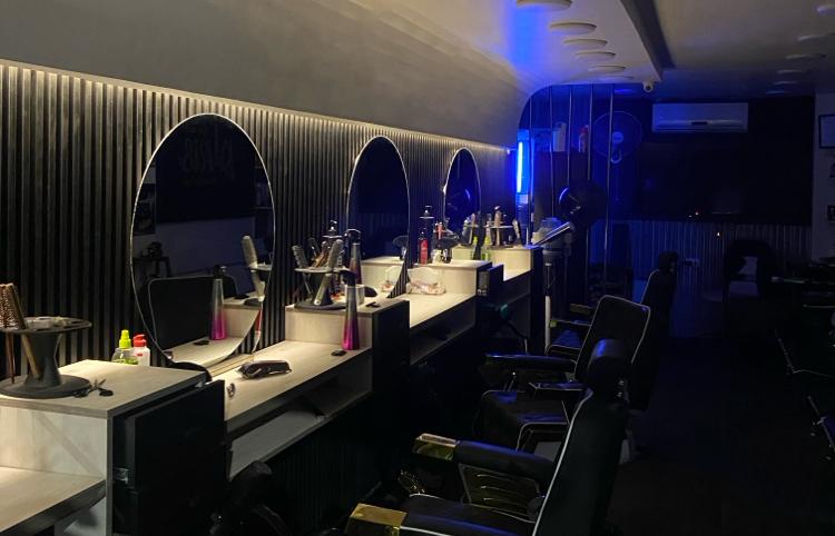 7 seas salon photo 6